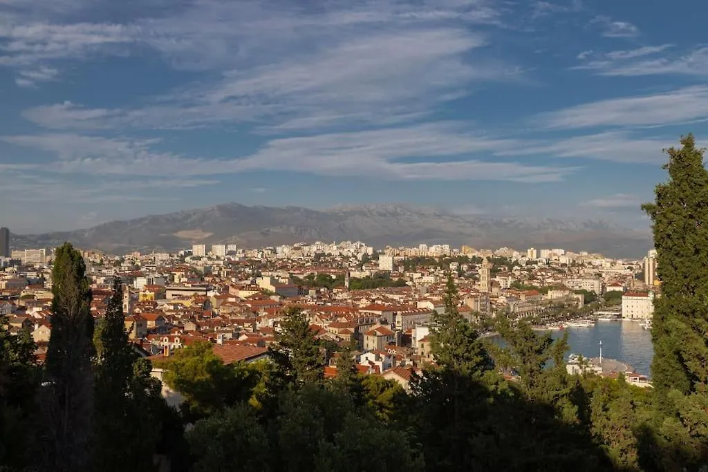 Spacious Sea View Apartment Near Marjan & Beach Split Croatia