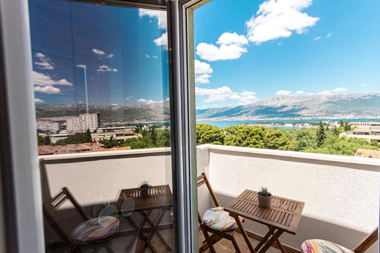 Spacious Sea View Apartment Near Marjan & Beach Split
