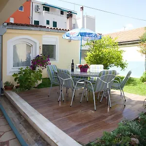 Zoky Apartment